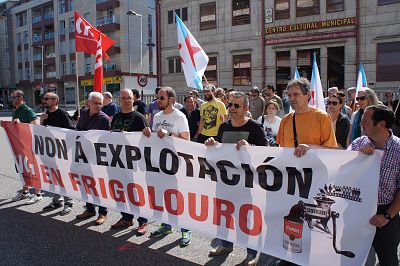 2016 08 06 ManifaServicarneFrigolouroPorrinho02.JPG